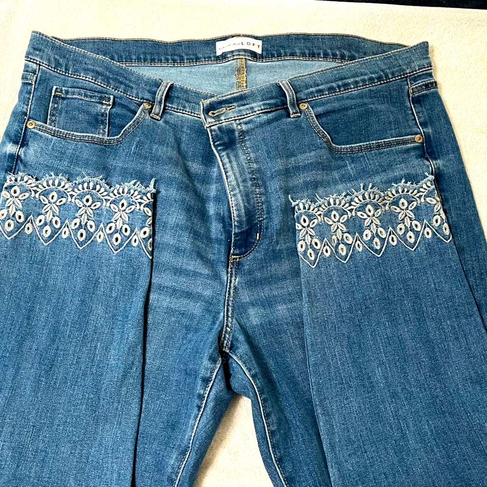 Loft slim cropped size 16 with detailed hem